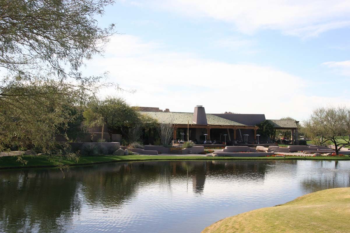The Grill at Grayhawk clubhouse dining